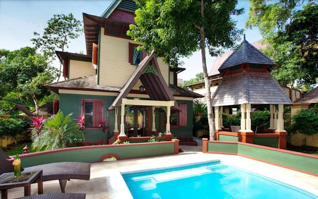 Hermosa Cove Villa Resort & Suites Ocho Rios Room photo