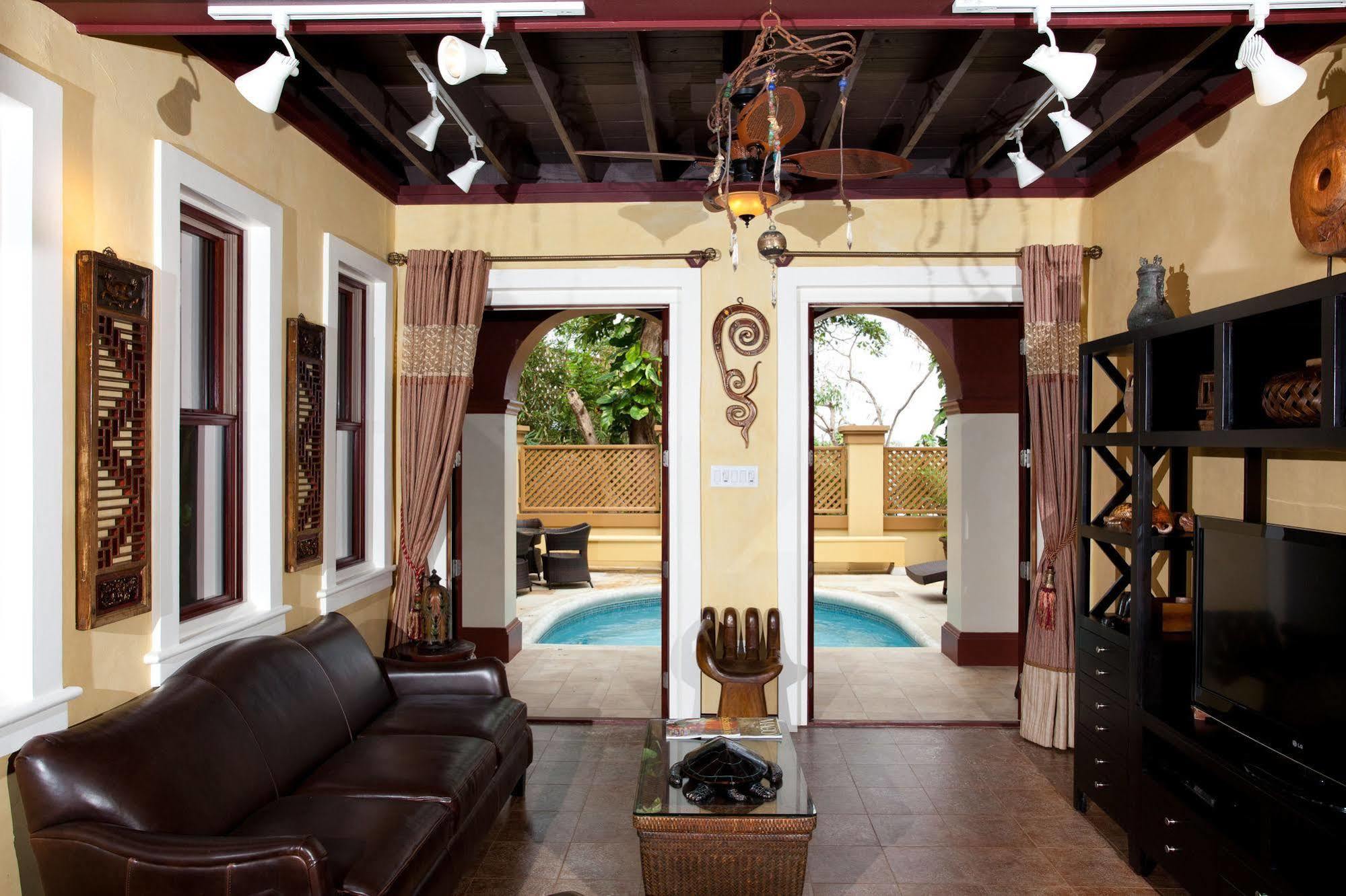 Hermosa Cove Villa Resort & Suites Ocho Rios Exterior photo